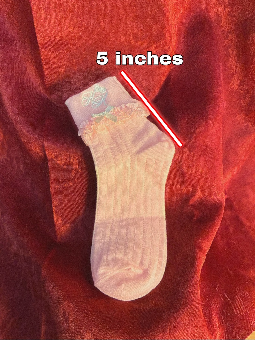 Hello Kitty Ruffle Socks - Picture 3 of 4